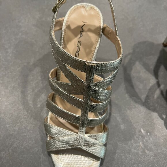 Via Spiga Silver Sandals - Size 7.5 - Picture 8 of 13